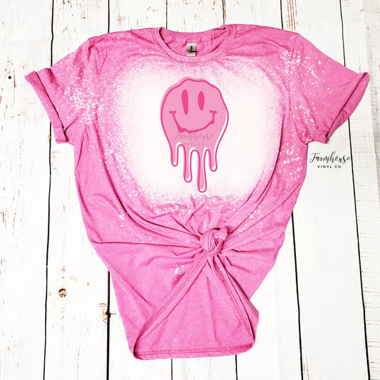 Pink Smiley Retro Tee Shirt / Boho Hippie Sweatshirt Tee / Retro Smiley Face / Hippie Tie Dye / Trendy Retro T Shirt / Melting Face Shirt - Farmhouse Vinyl Co